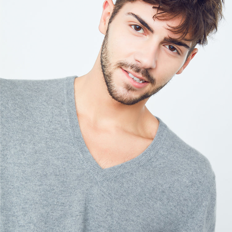 V-neck men's cashmere pullover